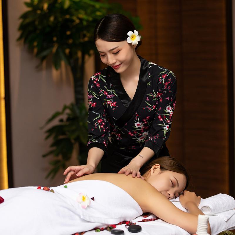 Pattern Top Slim Fit Technicia – Spa Wellness And Beauty recenzja i cena