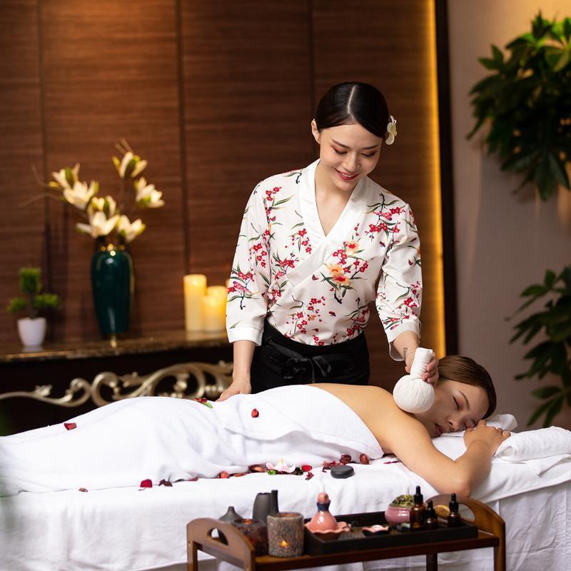 Pattern Top Slim Fit Technicia – Spa Wellness And Beauty recenzja i cena